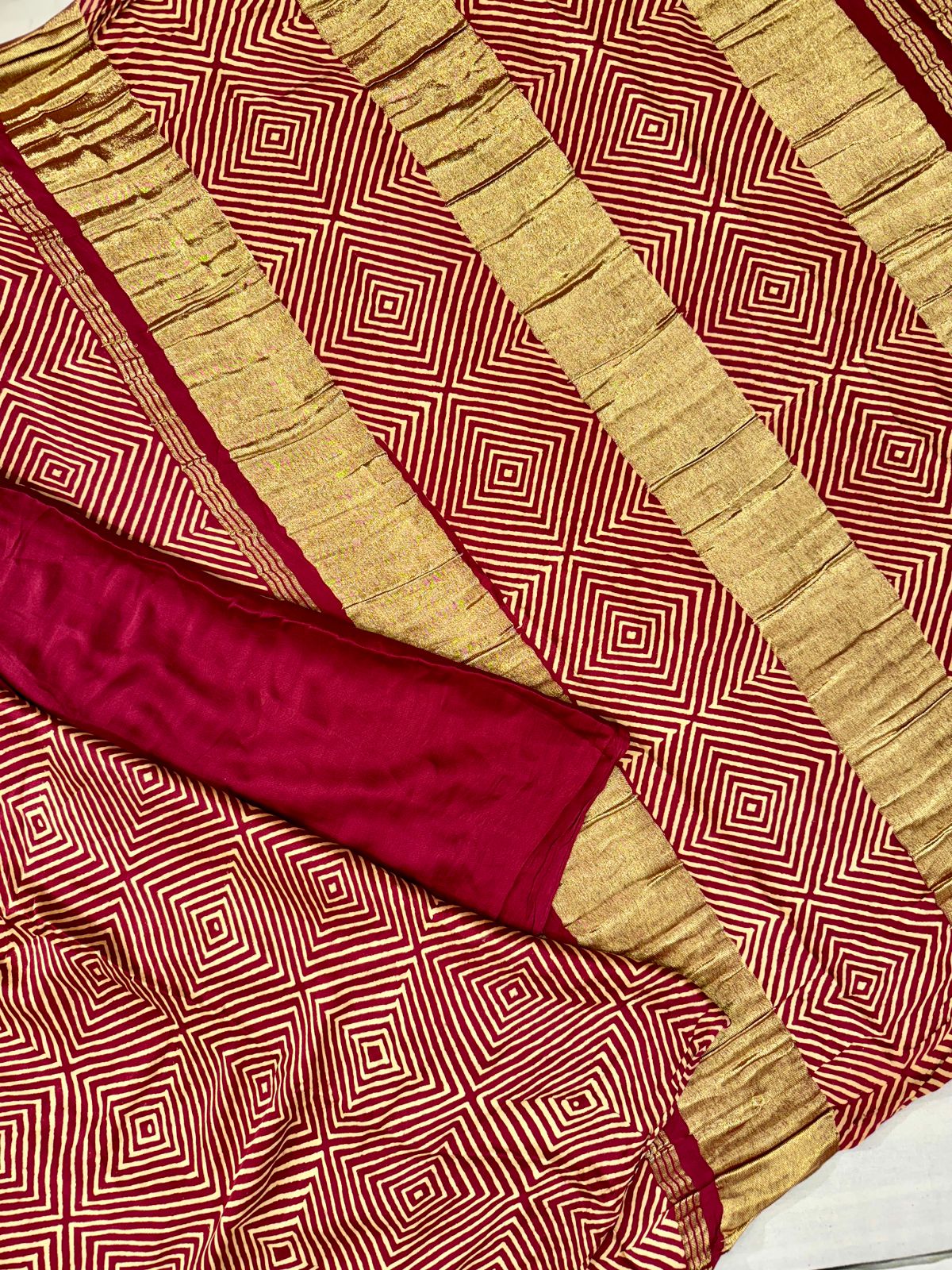 Red Modal_Ajrakh atta_pallu