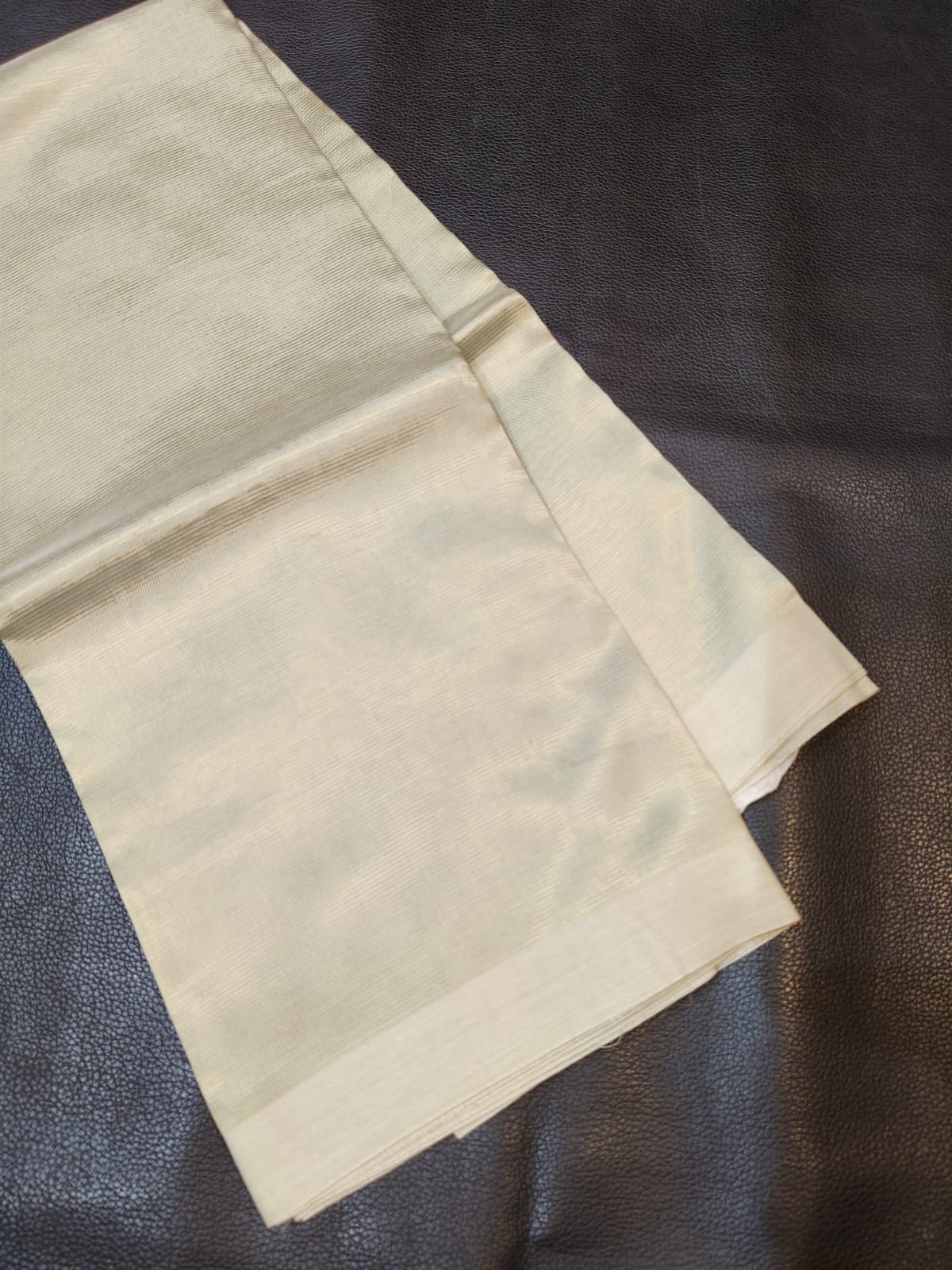 White With Silver Banana Silk USA